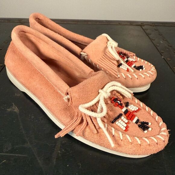 Minnetonka Moccasin Women Pink Suede Leather Beaded Thunderbird Slip On Size 6.5 - Picture 1 of 5